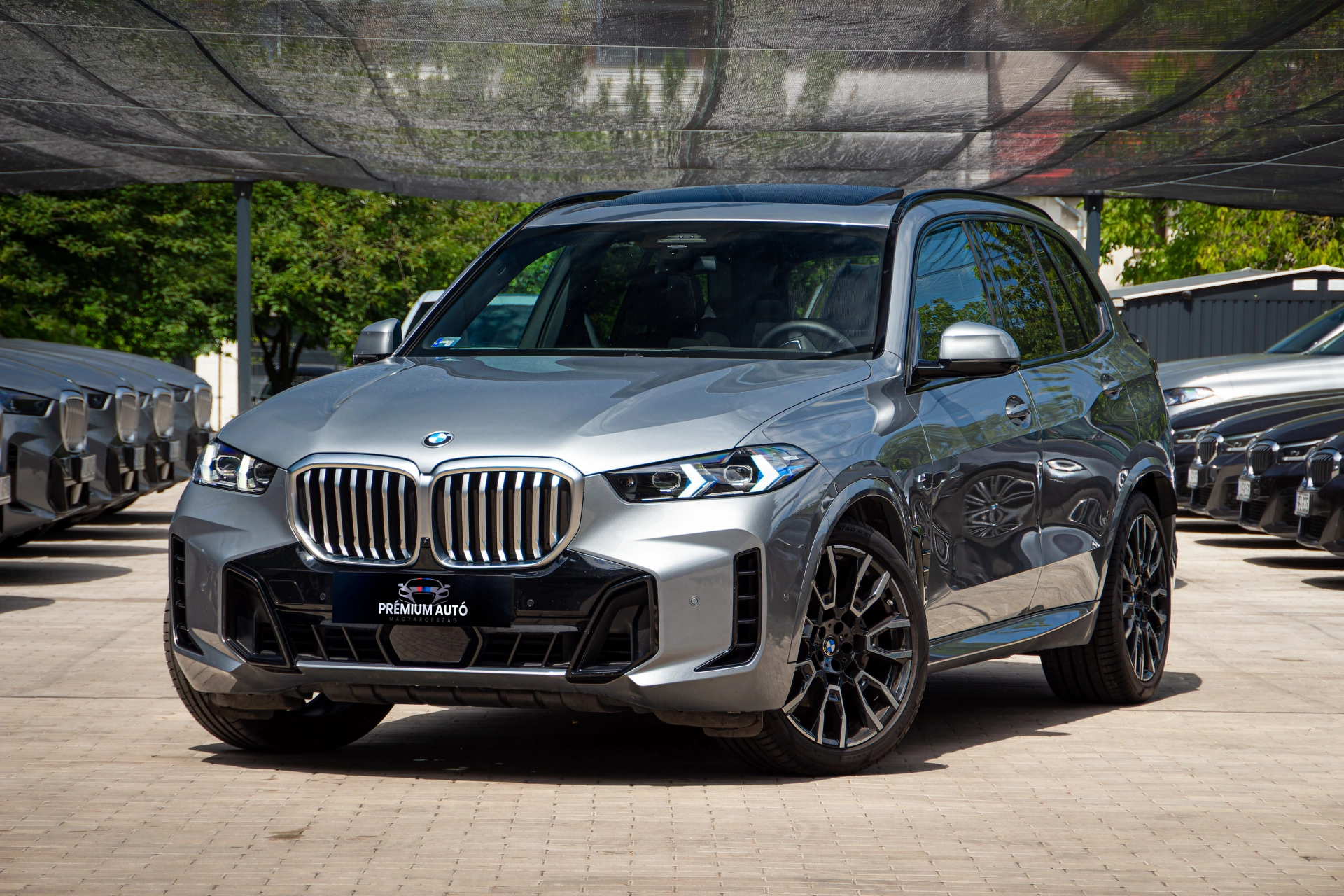 BMW X5 xDrive30d Azonosító: M63