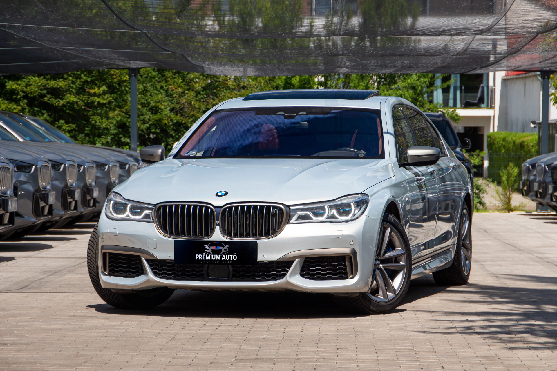 BMW M760LI XDRIVE Azonosító: M120