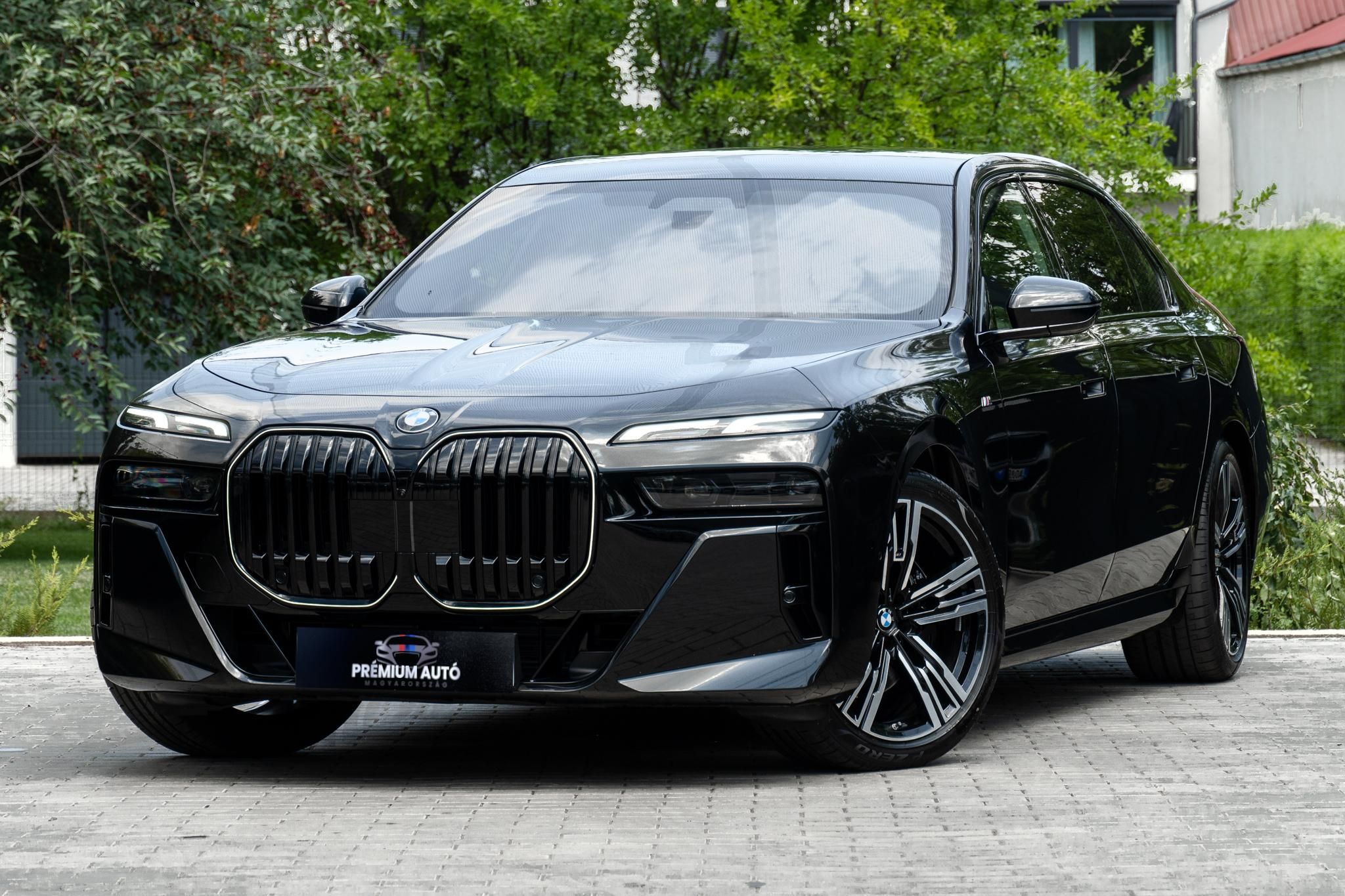 740d xDrive (Automata) INDIVIDUAL.MASSZÁZS.SKY-LOUNGE.DRIVING ASSIST.PROFESSIONAL.5/100