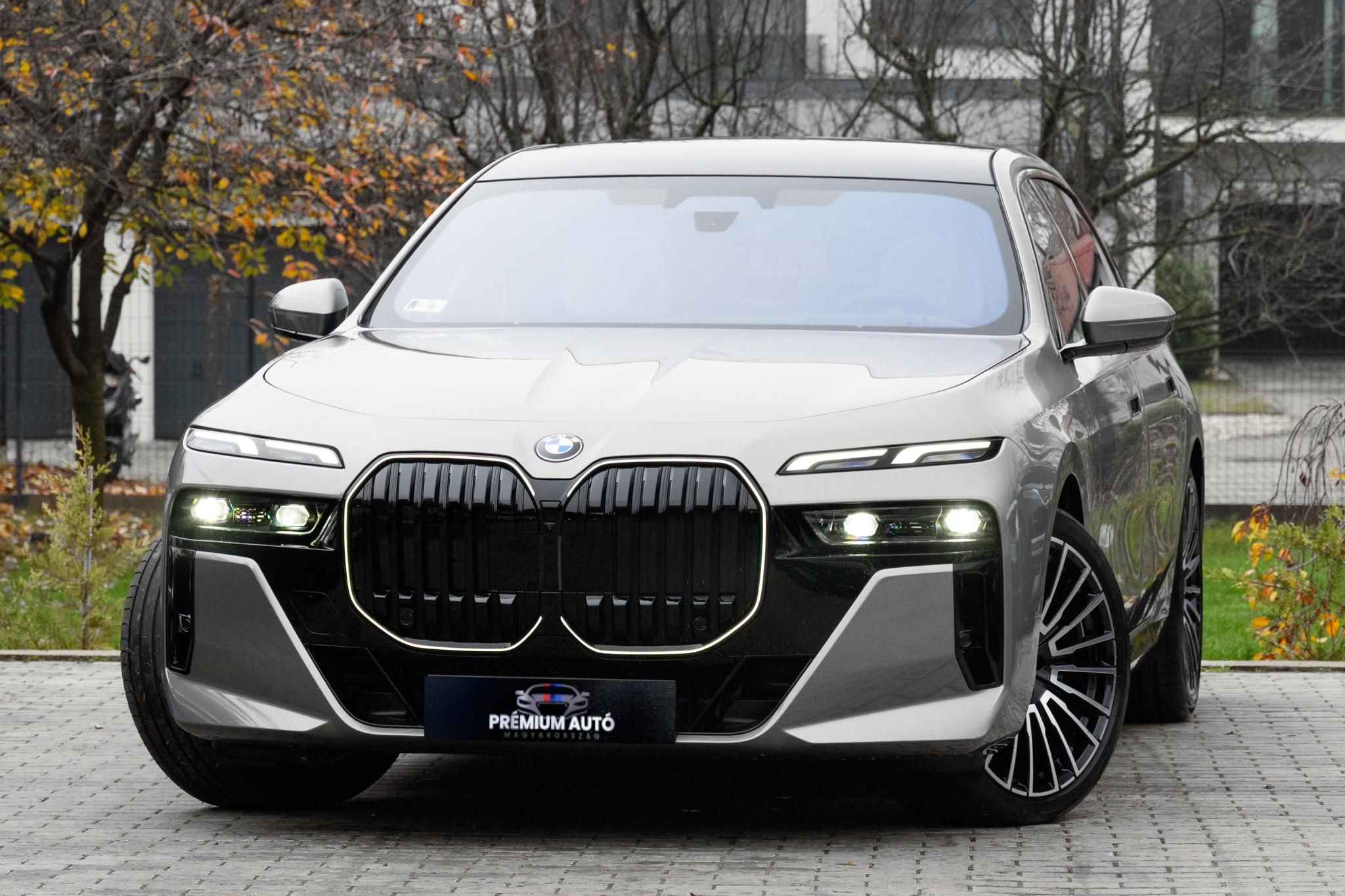 740d xDrive (Automata) INDIVIDUAL.MASSZÁZS.SKY-LOUNGE.DRIVING ASSIST.PROFESSIONAL.5/100